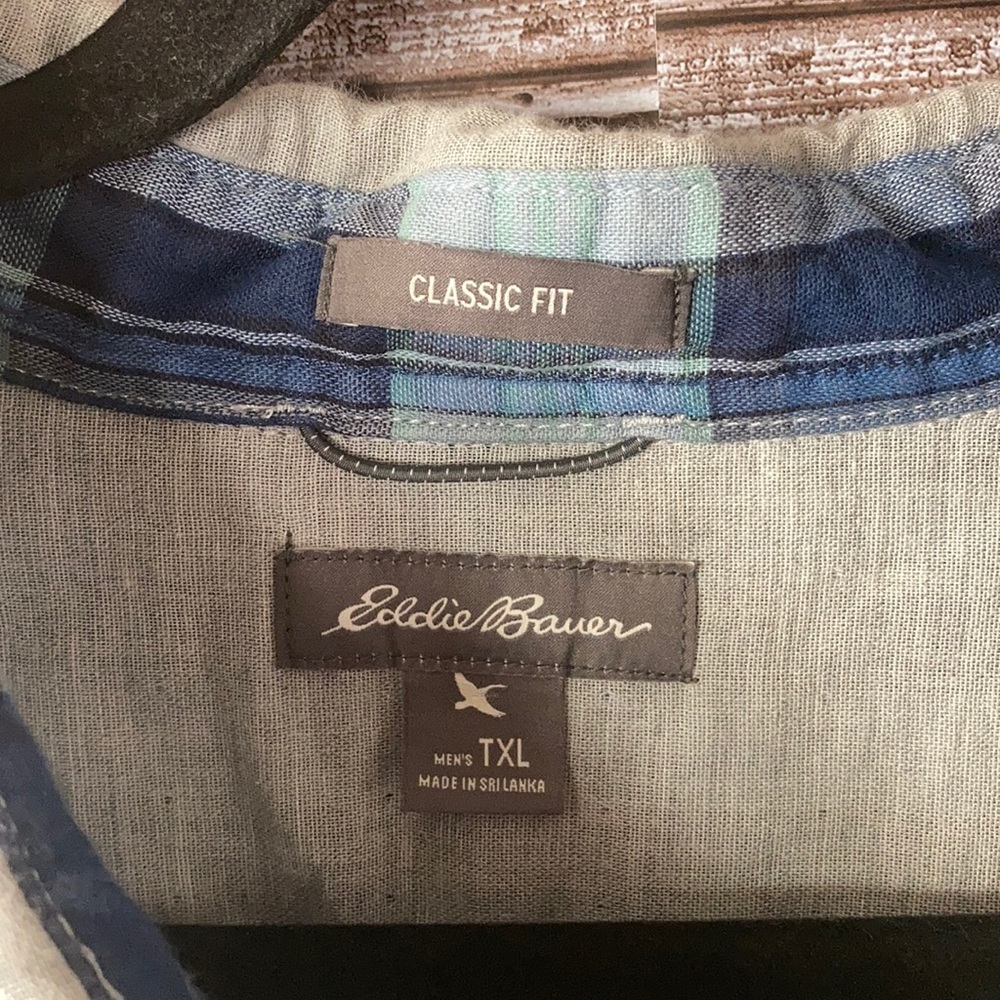 Eddie Bauer TXL Long Sleeve Button Down - Picture 3 of 9